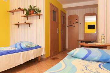 Фото номера Трехместный номер Мотели Motel Paradise г. Тожим 2