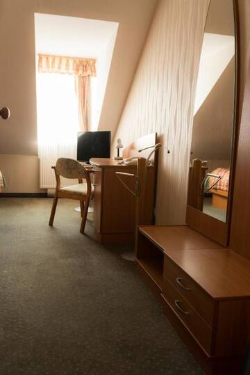 Фото номера Двухместный номер с 2 отдельными кроватями Мотели Motel Petro г. Тожим 4